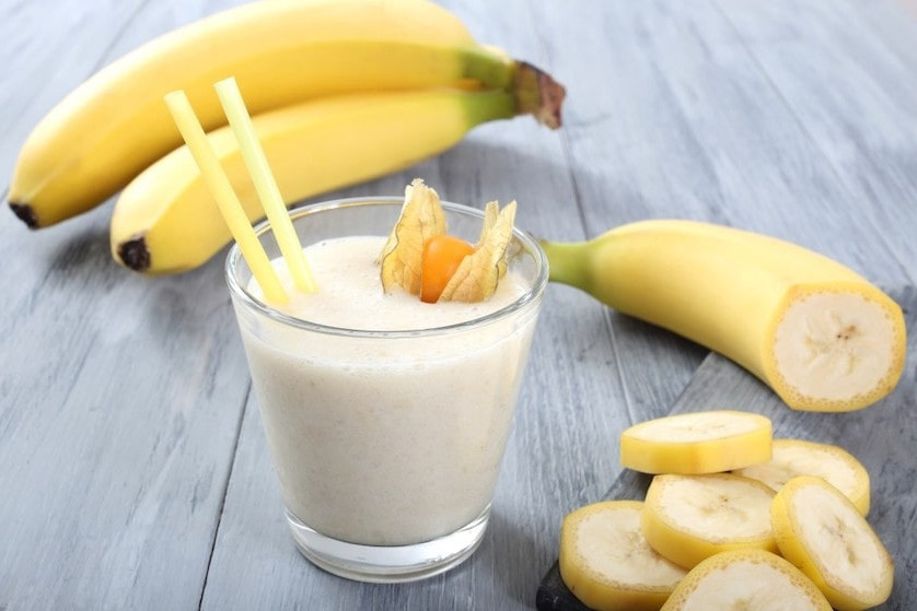 Pyszny fit smoothie z zieloną herbatą